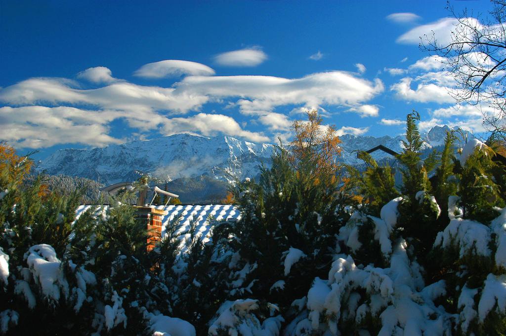 Landhaus Alpenblick Apartman Garmisch-Partenkirchen Szoba fotó