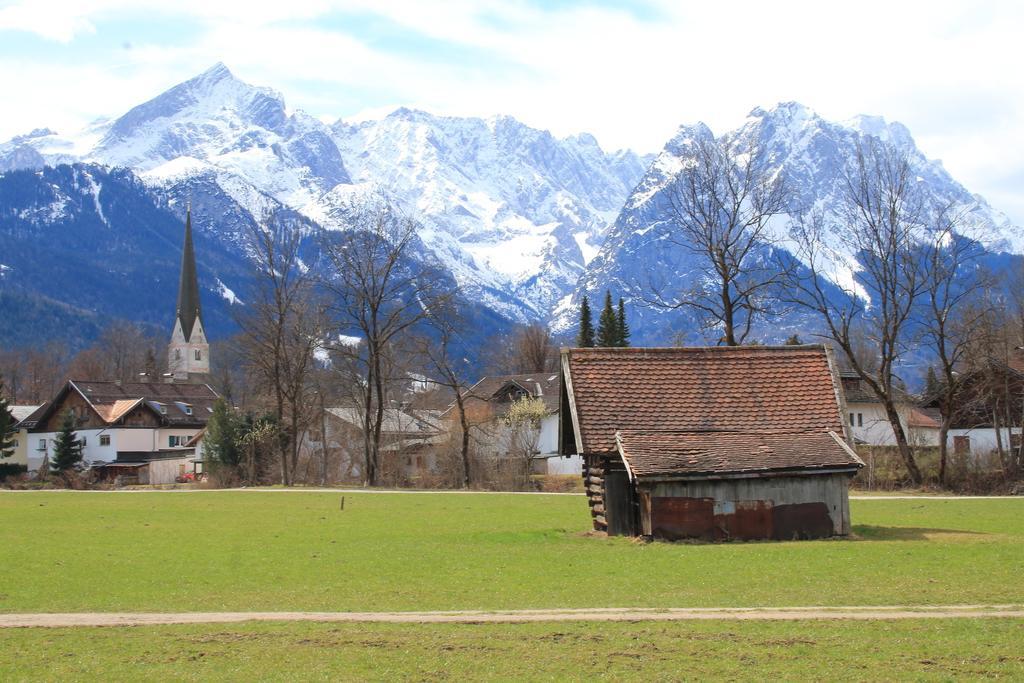 Landhaus Alpenblick Apartman Garmisch-Partenkirchen Szoba fotó