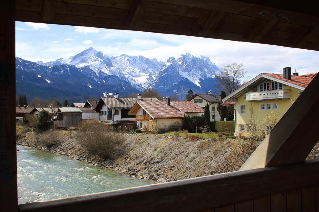 Landhaus Alpenblick Apartman Garmisch-Partenkirchen Szoba fotó